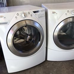 Whirlpool Washer & Gas Dryer 