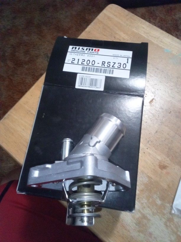 Infiniti G35 350Z Nismo Thermostat **
