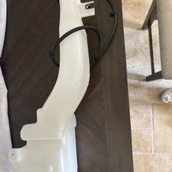 Windshield Washer Fluid Reservoir 2012 Ford Edge 