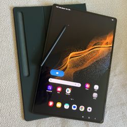 Samsung Galaxy Tab S8 Ultra (2022 Model) 256gb with keyboard, case & Stylus Pen  