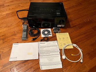 Pioneer Elite Home Theater Receiver and Remote Bundle for Parts Repair No Audio