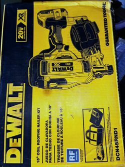 DEWALT 20V MAX Lithium-Ion 15-Degree Electric Cordless Roofing Nailer Kit with 2.0Ah Battery Charger and Bag