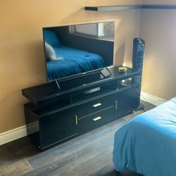 59 In Modern LED TV Stand