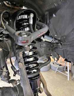 Suspension Lift kit GMC Toyota Chevrolet Ram Ford Jeep Level kit $349 installed Finance Available