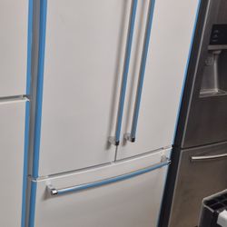 Kitchenaid counter Depth refrigerator