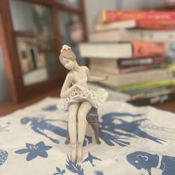 Lladro Recital Ballet Girl Figurine 