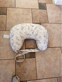 Nursing Pillow for Breastfeeding – Excellent Condition