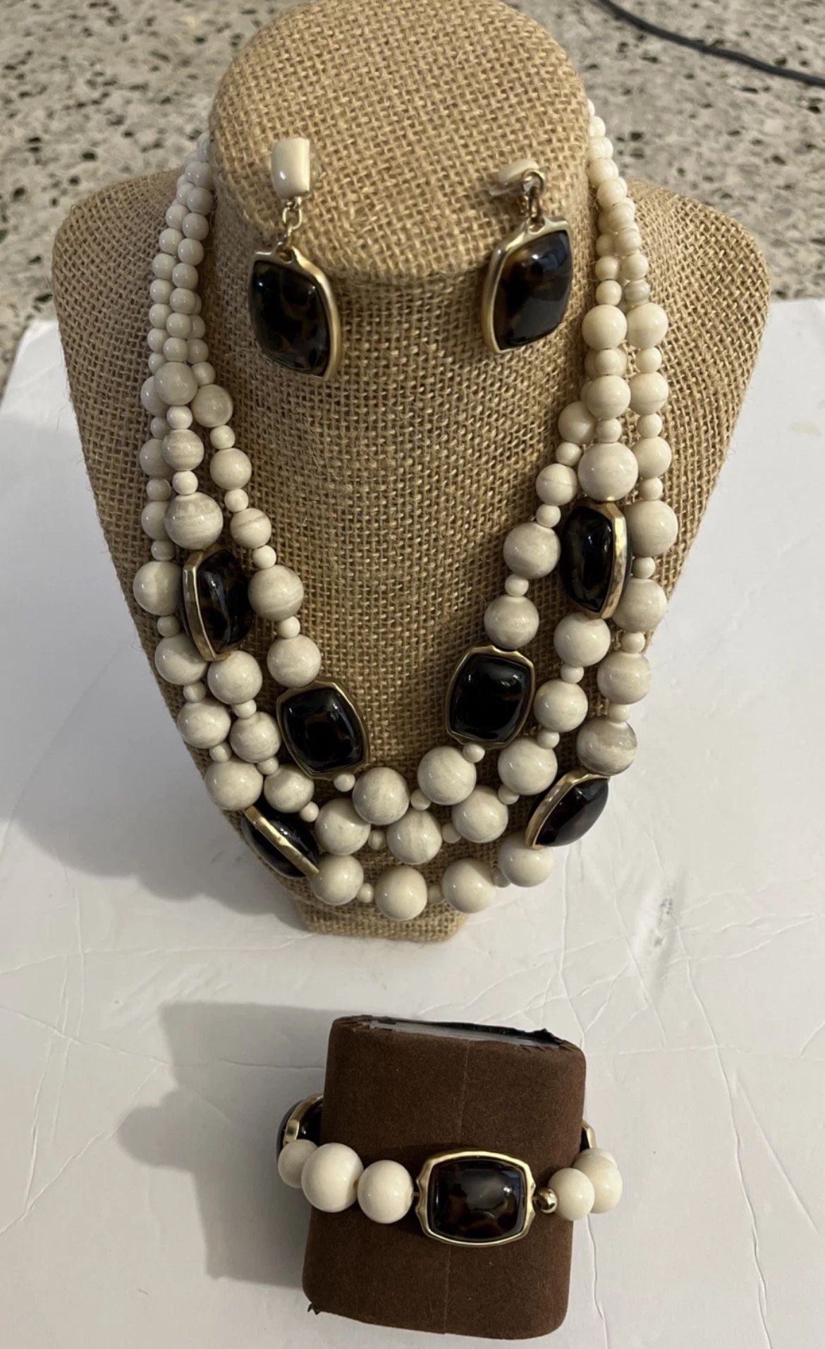 Set Chicos Gold Tone Multi Strand Cream Glass Beads Tigers Eye Necklace Earrings
