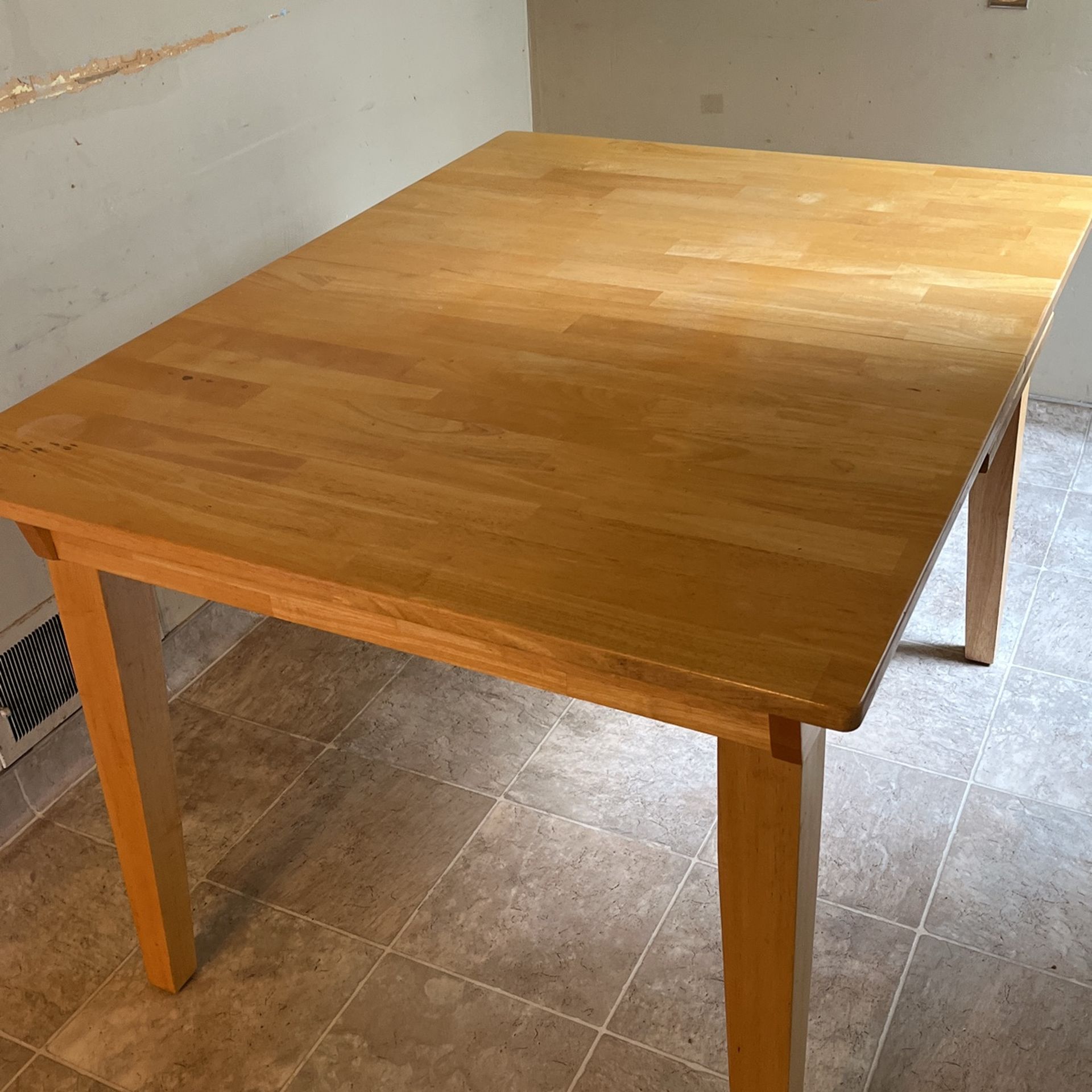 Free Kitchen Table-no Chairs