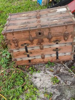 Very old trunk from that early 1800s
