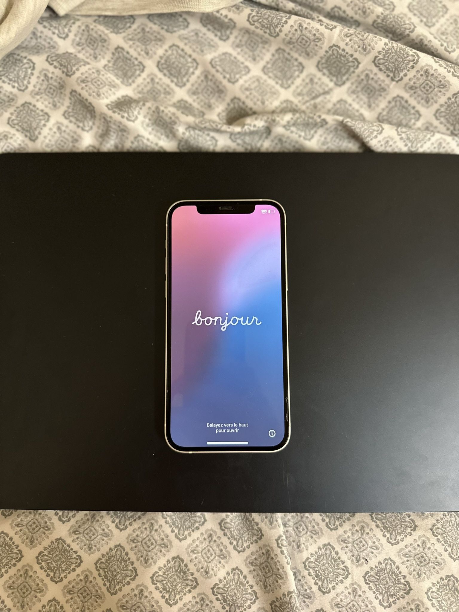 iPhone 12 64GB