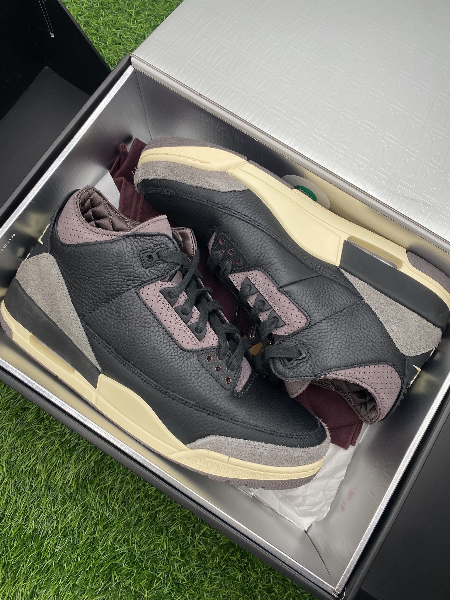 New Jordan 3 “A Ma Maniere” WYWS Size 12M
