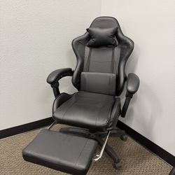 Black Gaming Chair With Recliner 