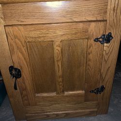 Vintage Ice Bucket Lamp And Ice Chest End Table