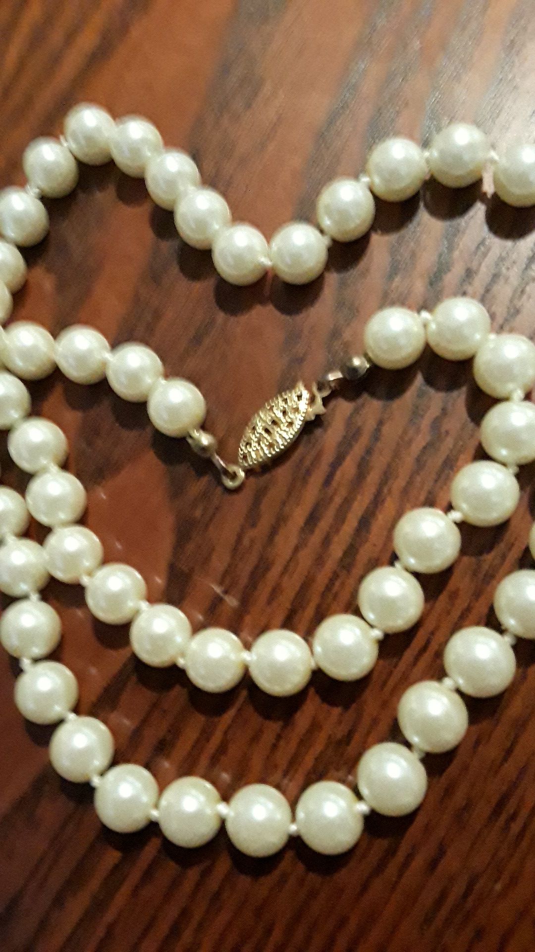 Cute vintage pearls