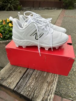 New Balance Molded Softball Cleats 8.5W