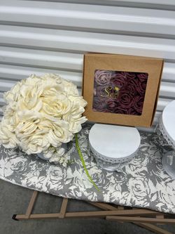 Fake flower display decor