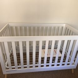 Baby crib With mattress 