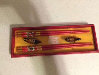 Chop sticks and ducks