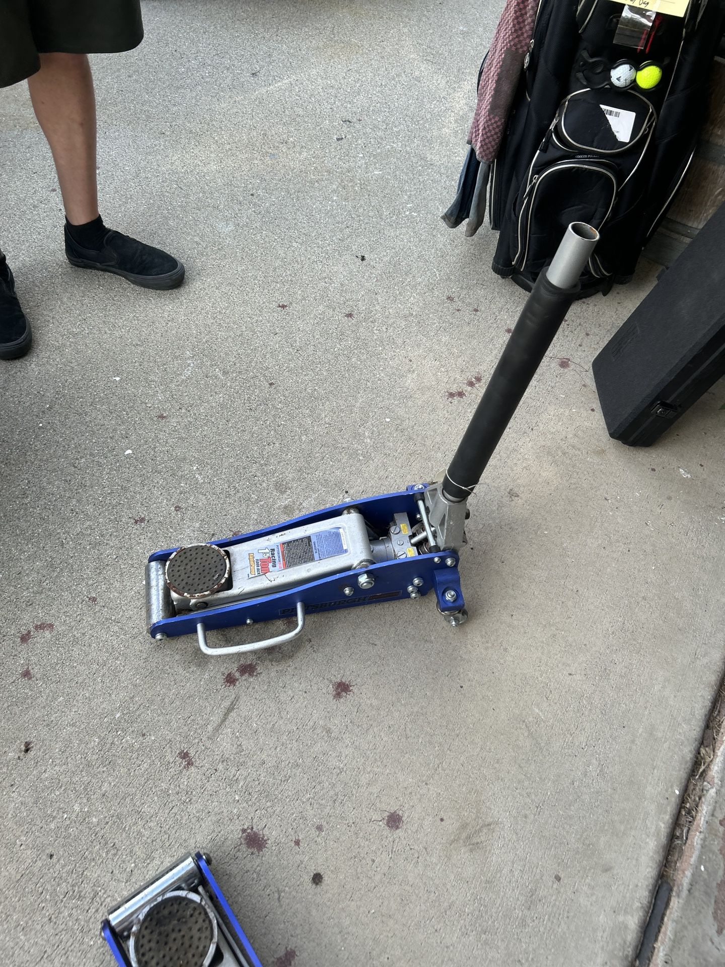 Harbor Freight: Pittsburgh 1.5 Ton Low Profile Aluminum Jack