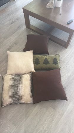Decorative Throw Pillows