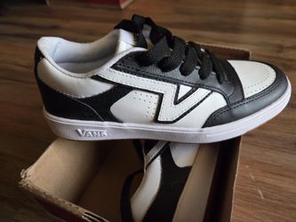 Boy's Van's Shoe's