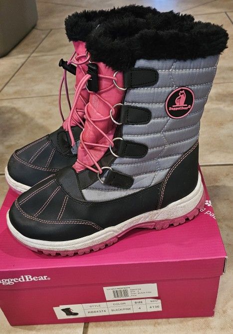 Girls Snow Boots Size 4 With Box