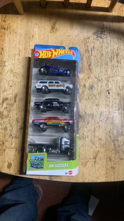 HOT WHEELS COMBO SET OF 5