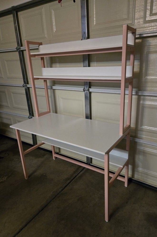 Brand New Aquzee Pink Desk With Hutch