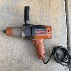 Selling A electrical Craftsman 1/2 Impact Wrench , in good condition 