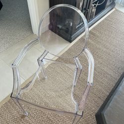 Acrylic chair 