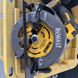 Dewalt Circular Saw