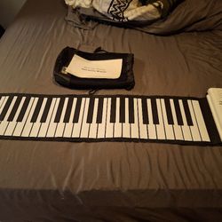 Roll Up Piano 