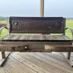 Tailgate Bench 
