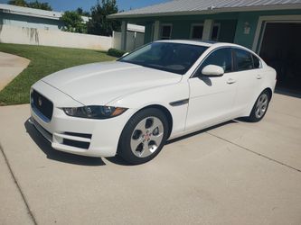2017 Jaguar XE