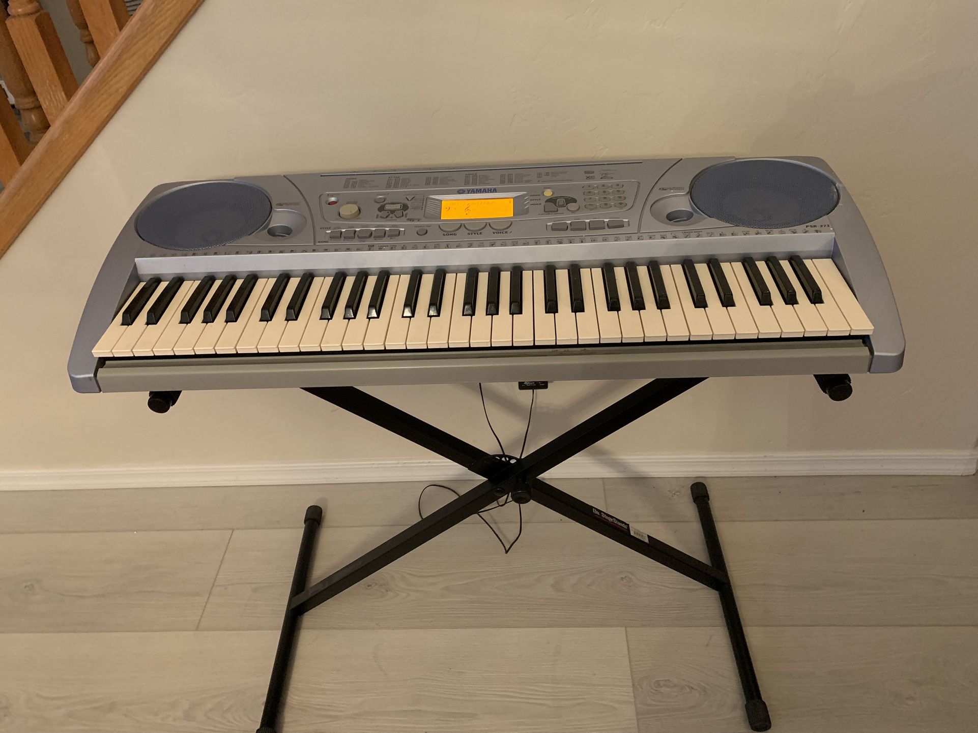Yamaha electric keyboard stand.