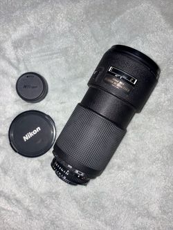 Nikon AF Nikkor 80-200mm f/2.8D ED Lens