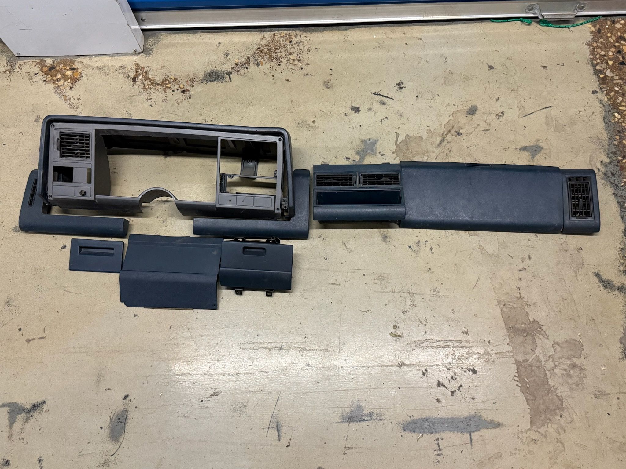 Chevy/GMC OBS Blue Dash Pieces