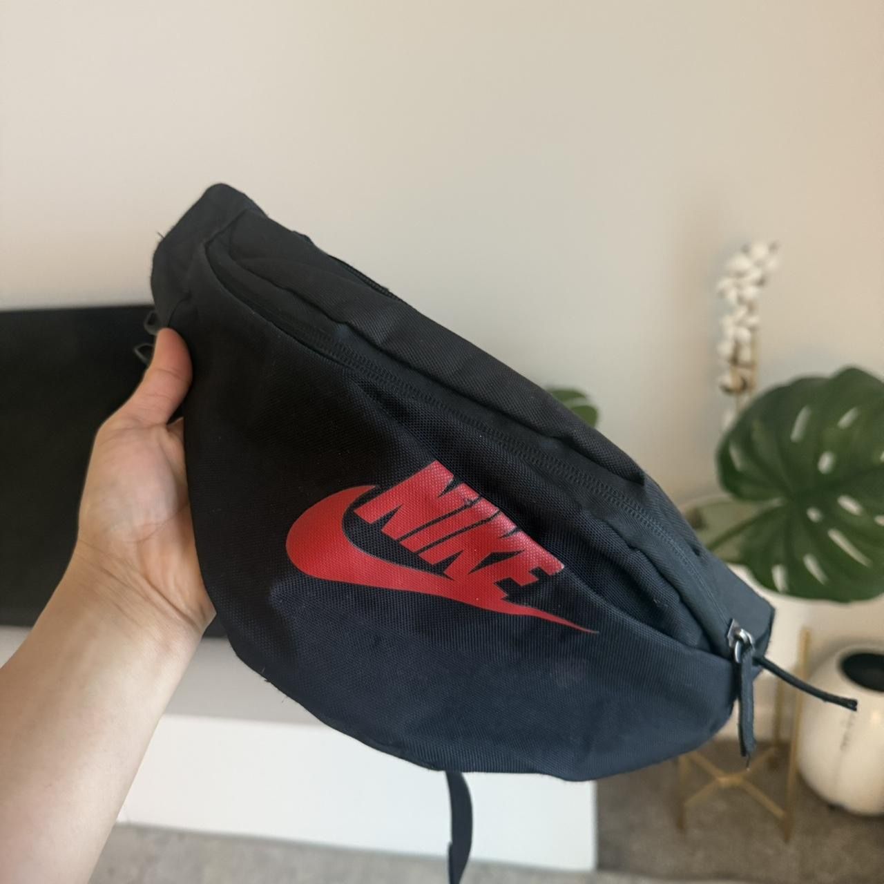 Nike Heritage Waistpack Hipsack Fanny Pack Running Unisex