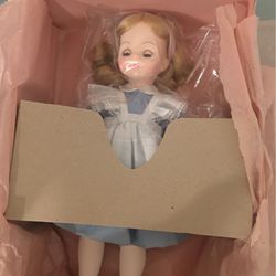 Vintage Madame Alexander Alice In Wonderland 14” doll