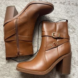 Liz Claiborne brown boots size 10