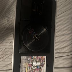 Nintendo Wii Dj Hero renegade edition