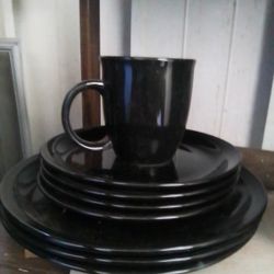 Plates/Bowls/Coffee Mugs 