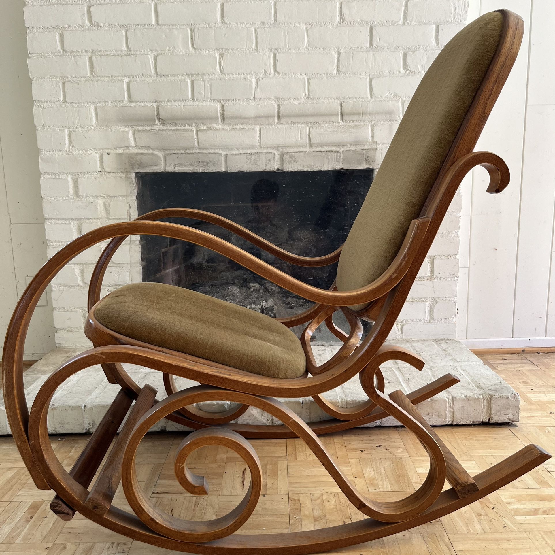 Thonet Rocking Chair - Solid Oak Bentwood Frame - Antique Vtg MCM Via