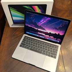 MacBook Pro 13 Inch Touchbar 