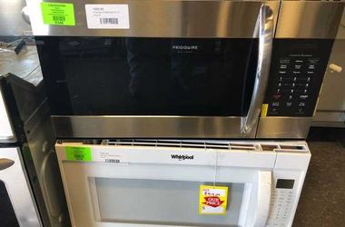 Brand New Frigidaire Over the Range Microwave (Model:FGMV155CTF) I9D