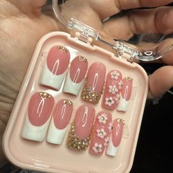 Press On Nails