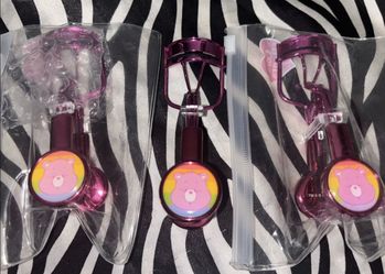 Assorted lash curlers