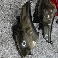 11-15 Ford Explorer Headlights 