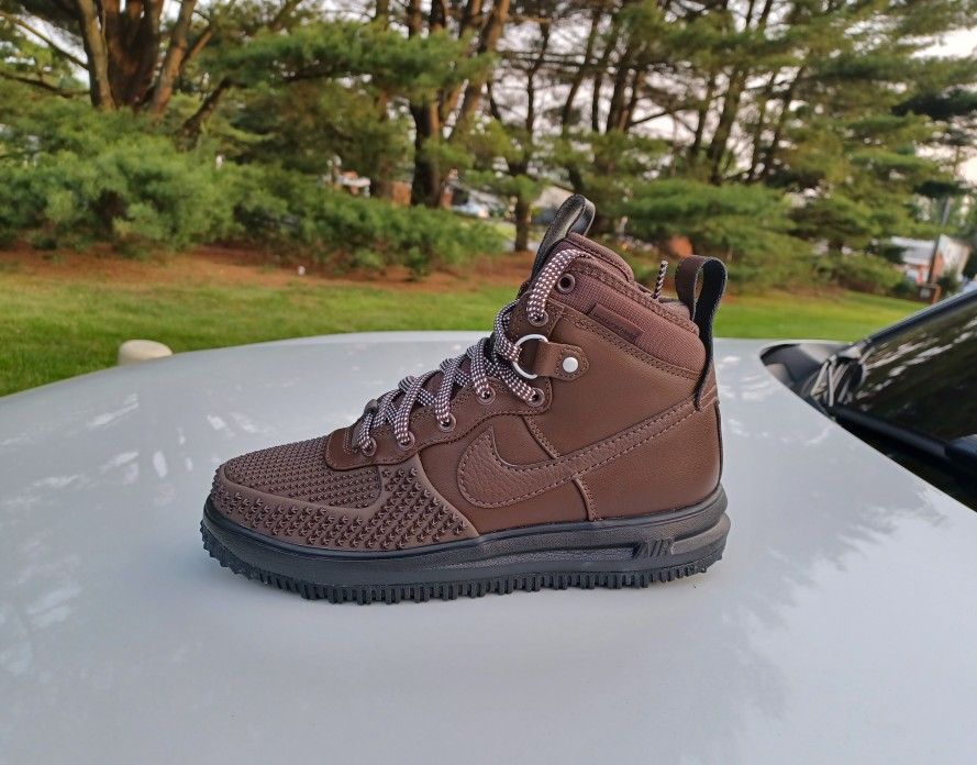 Brand New And Original Kid's Nike Air Force Ones Sneakers Size 6.5y